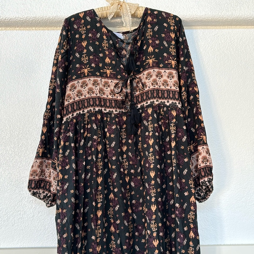 The fox and the mermaid Venice rare tie front maxi dress in small medium EUC